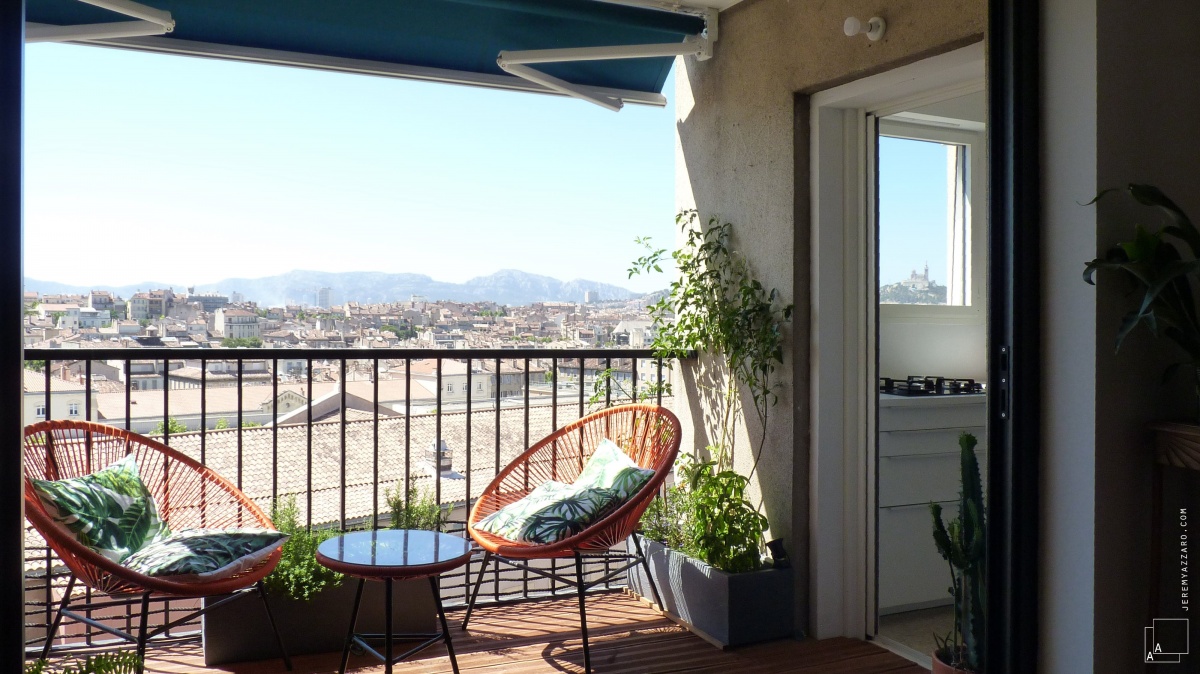 Transformation d�un appartement � la belle vue � : vue-marseille-notredame-terrasse-imprenable-architecture-marseille-azzaro-min-min