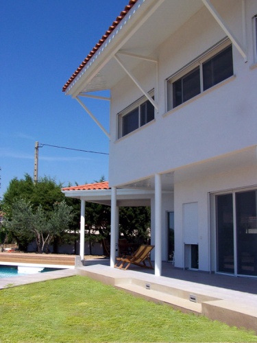 Maison Contemporaine � Mireval : Vue sur Fa�ade Sud