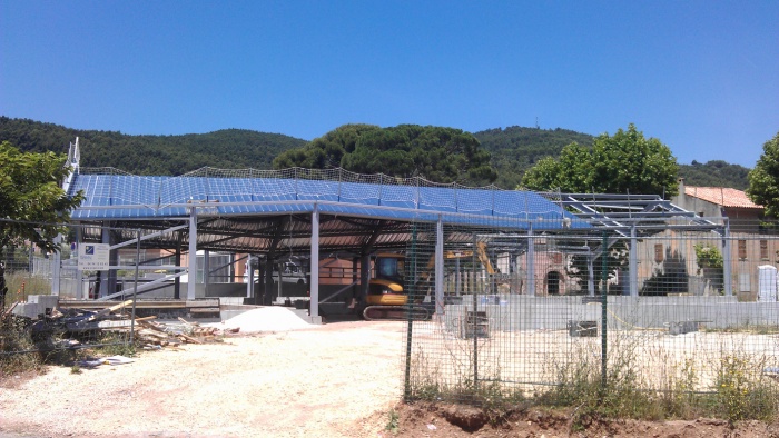 Construction dune cr�che 40 enfants : IMAG0254