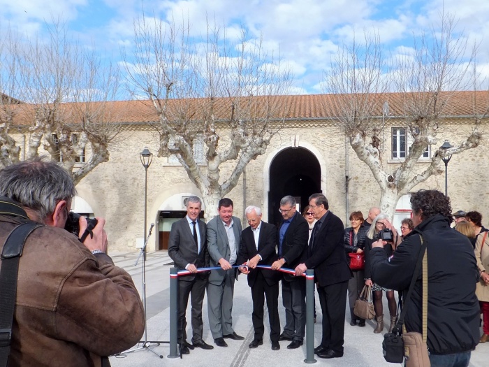 Cour du Centre Ppin : inoguration