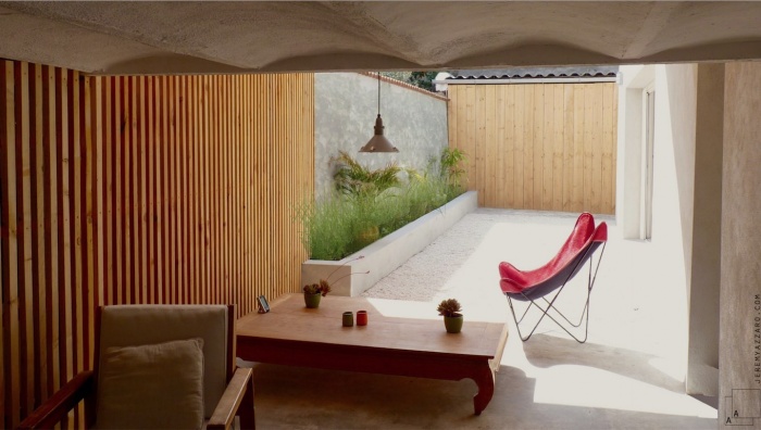 Cr�ation d�un Loft � l�Appartement Jardin � : renovation-loft-terrasse-en-ville-marseille-pergola-bois-contemporainre-jeremy-azzaro-architecte