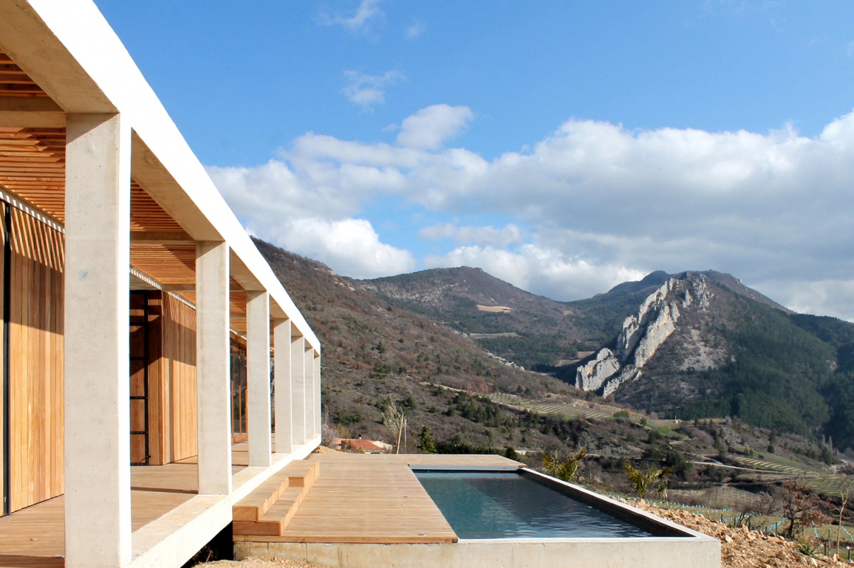 Maison de vacances b�ton et ossature bois : facade sud
